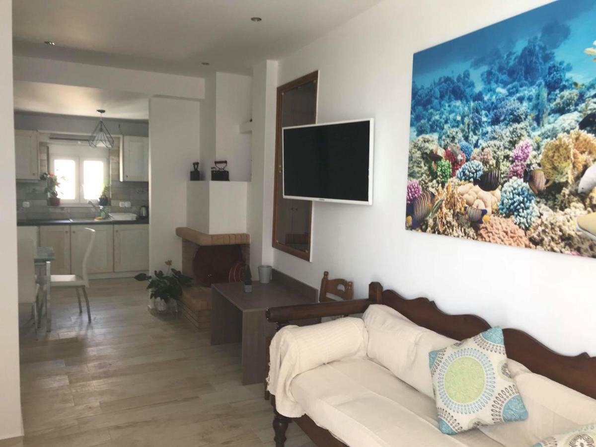 Blue Island Apartamento Batsi  Exterior foto