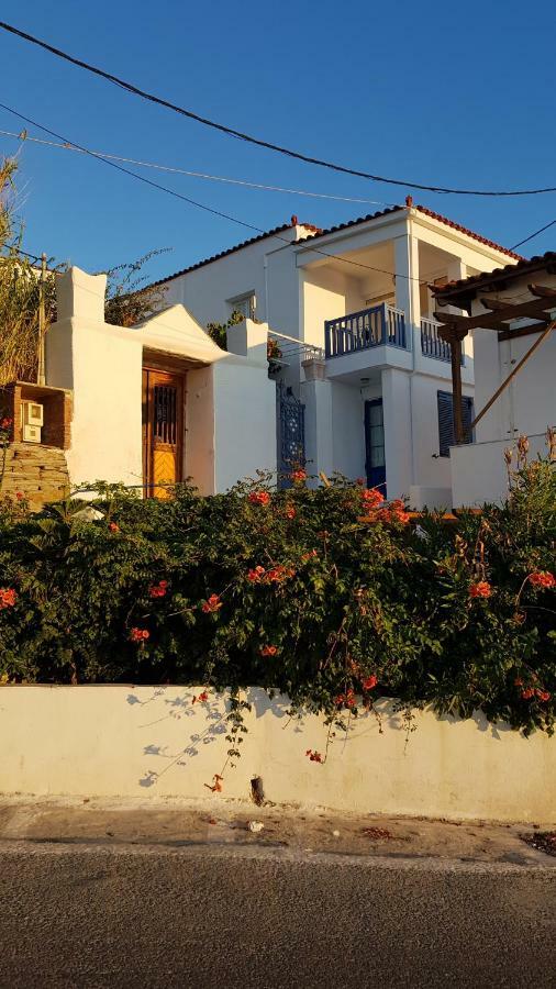 Blue Island Apartamento Batsi  Exterior foto