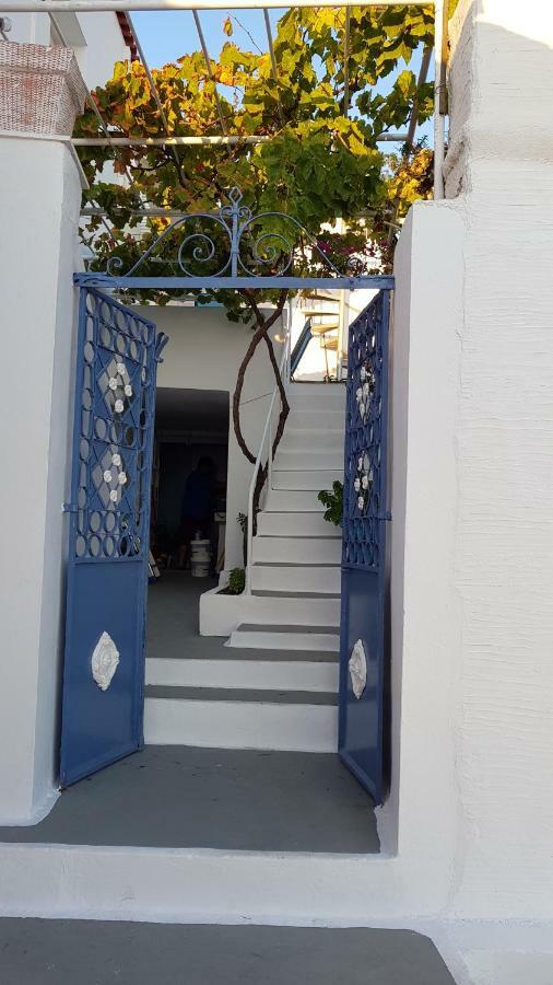 Blue Island Apartamento Batsi  Exterior foto